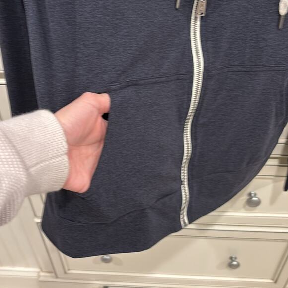 VUORI performance dreamknit 2.0 butter soft zip up hoodie, size XS - Picture 4 of 7